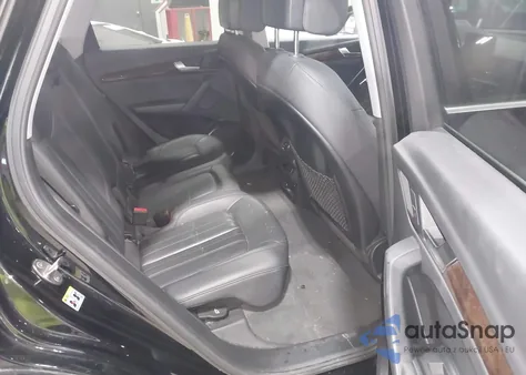 2020 Audi Q5 Premium 45 Tfsi Quattro S Tronic from USA, damaged, VIN WA1ANAFY5L2105645